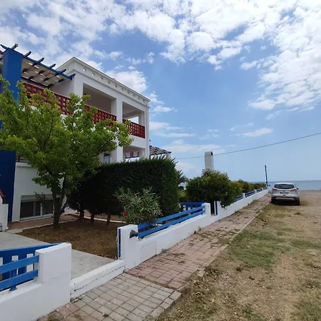 By The Sea B Apartment