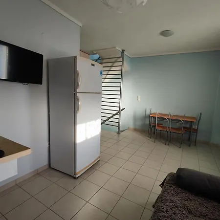 By The Sea B סוזופולי