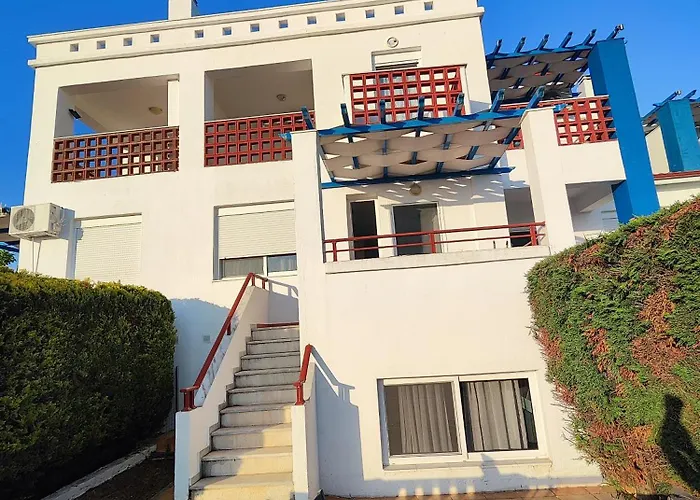 Apartment By The Sea B